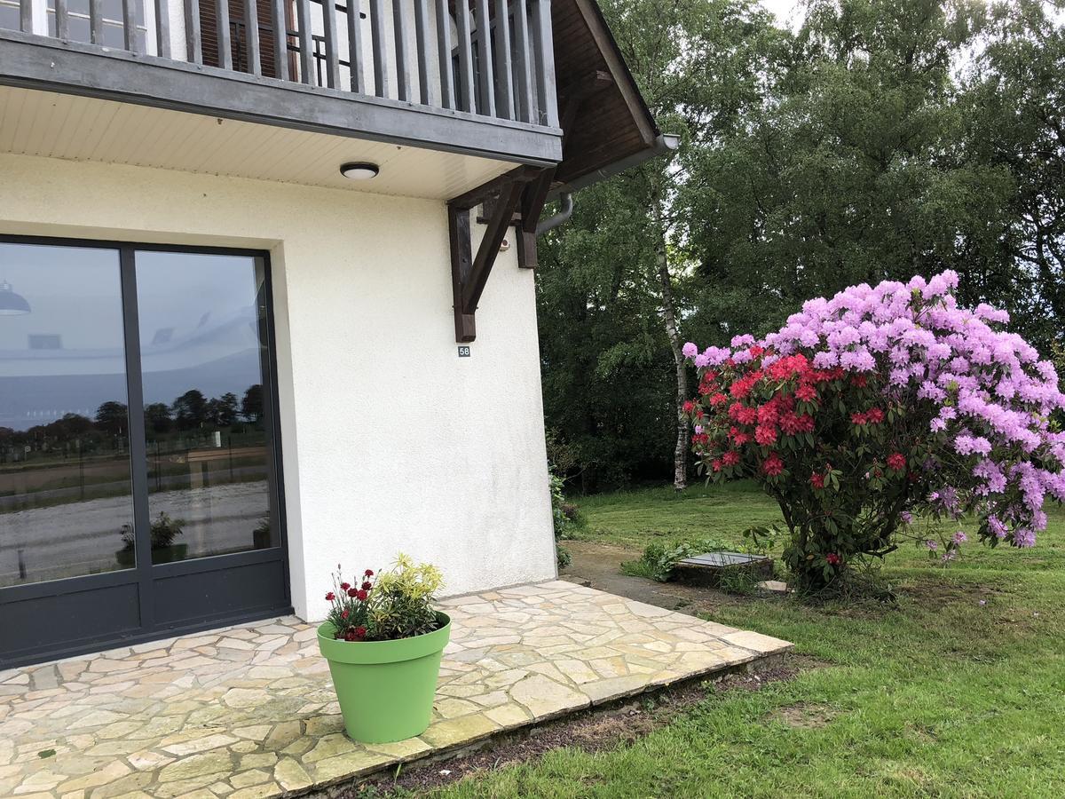 Hotel La Cle Des Champs à Le Teilleul Extérieur photo